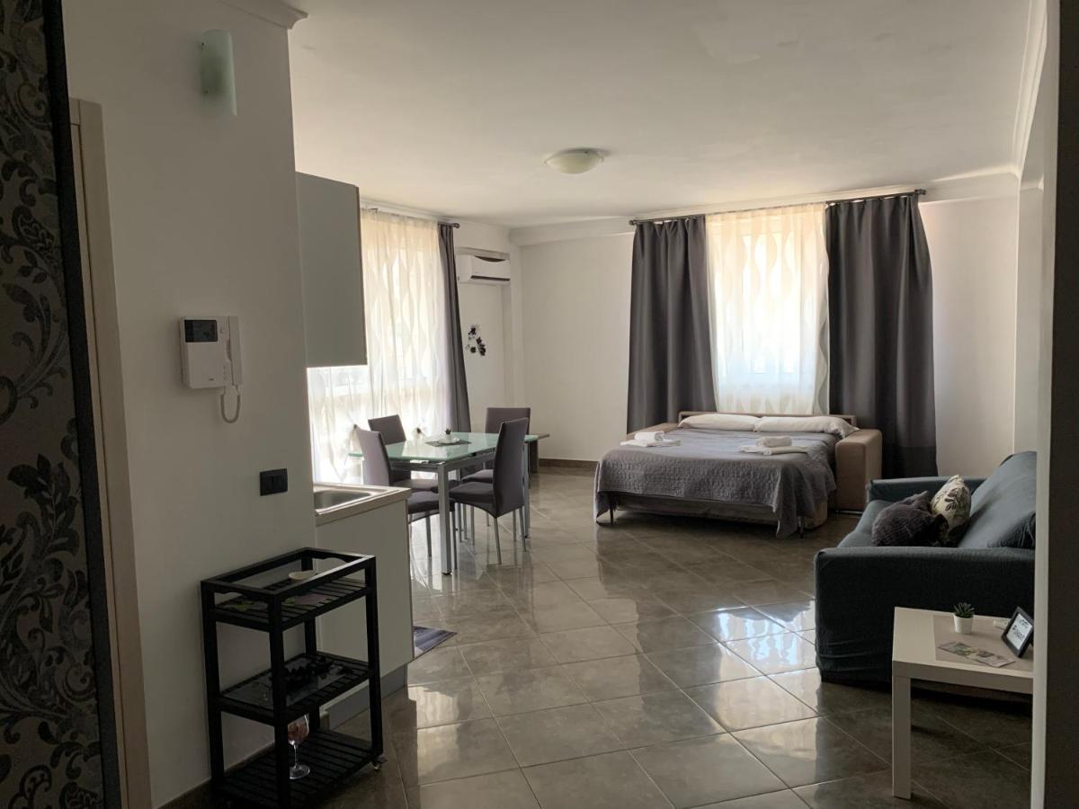 Raggio Di Sole Aparthotel San Cesareo Bagian luar foto